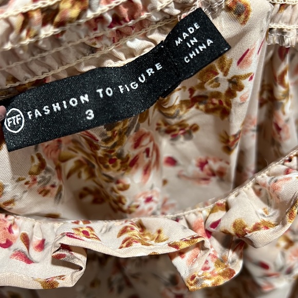 SOLD F2F Leigh Boho Style Floral Dress - Picture 4 of 7